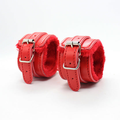 BDSM KOKOELMA PUNAINEN